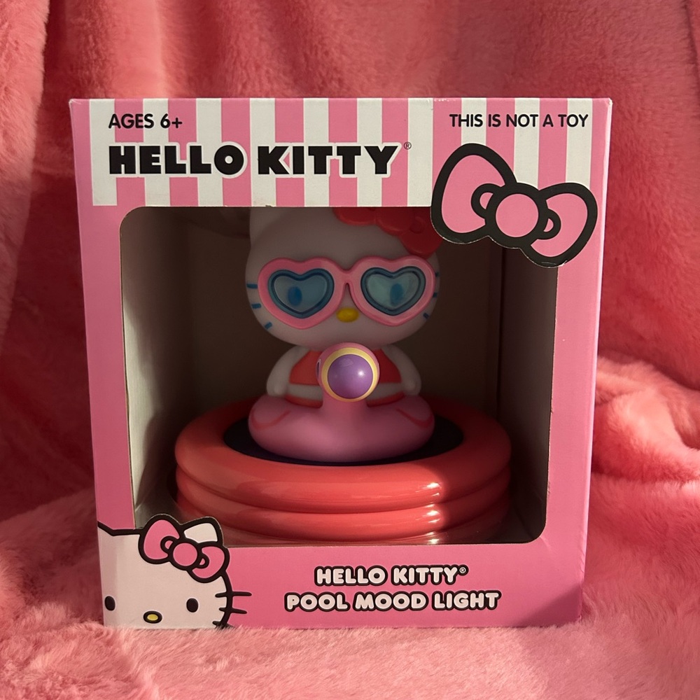 Hello Kitty Pool Mood Light by Ukonic Sanrio